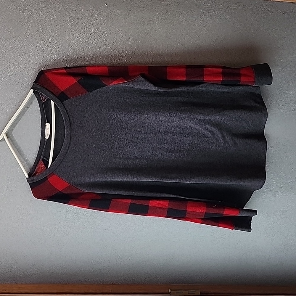Buffalo Plaid Sleeve shirt